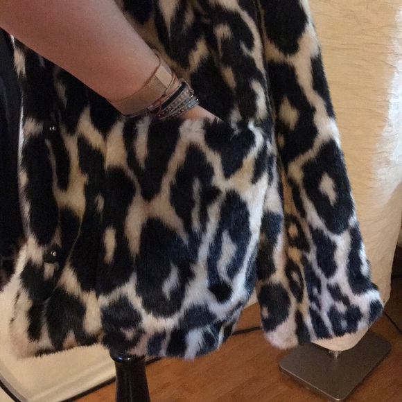 Leopard print fur coat - Picture 3 of 3